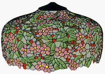 Különleges formájú, növényekkel díszített Tiffany lámpa sablon